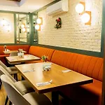 Private In A Five-star In 度假村 *